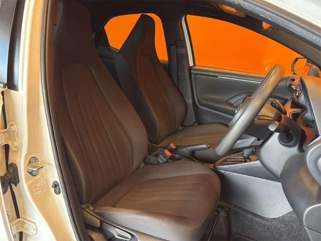 トヨタ ヤリス １．０ Ｘ R3年 (近畿) 99