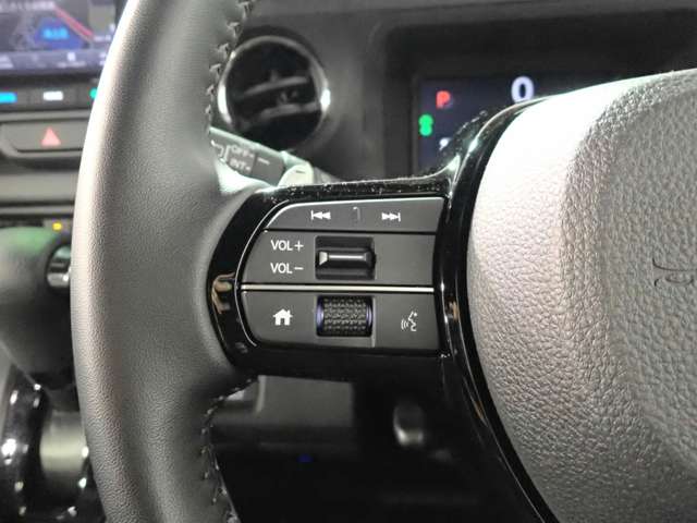 ホンダ Ｎ　ＢＯＸ カスタム ６６０ ターボ R7年 () 99