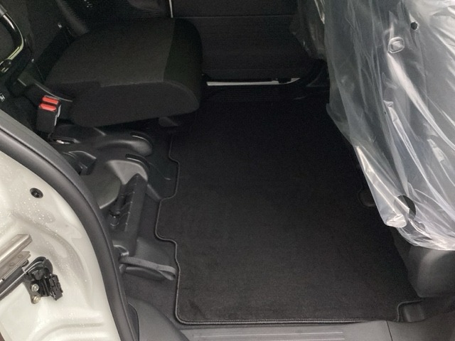 ホンダ Ｎ　ＢＯＸ カスタム ６６０ ４ＷＤ R8年 () 99