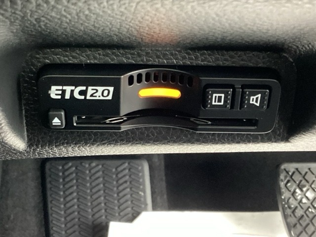 ホンダ ヴェゼル １．５ Ｅ：ＨＥＶ Ｚ プレイパッケージ ４ＷＤ R8年 () 99