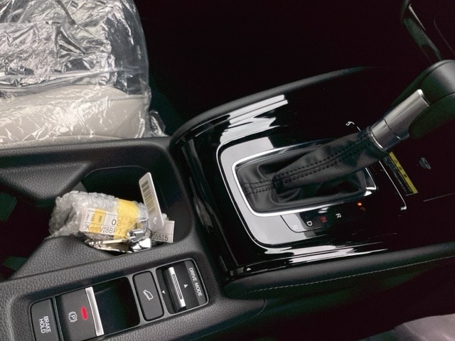 ホンダ ヴェゼル １．５ Ｅ：ＨＥＶ Ｚ プレイパッケージ ４ＷＤ R8年 () 99