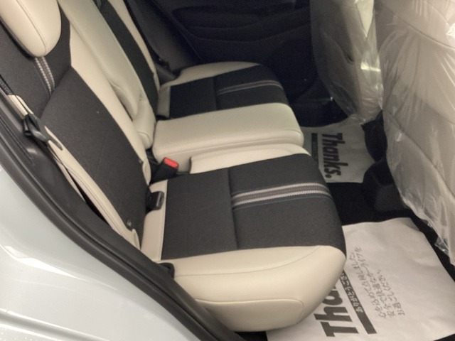 ホンダ ヴェゼル １．５ Ｅ：ＨＥＶ Ｚ プレイパッケージ ４ＷＤ R8年 () 99