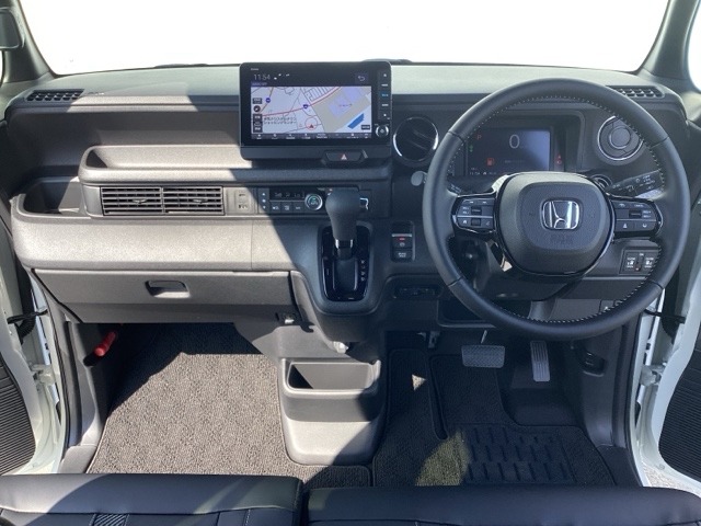 ホンダ Ｎ　ＢＯＸ カスタム ６６０ コーディネートスタイル ２トーン R8年 (近畿) 99