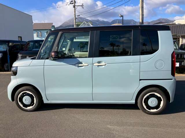 ホンダ Ｎ　ＢＯＸ ６６０ ファッションスタイル ２トーン R8年 (九州・沖縄) 99