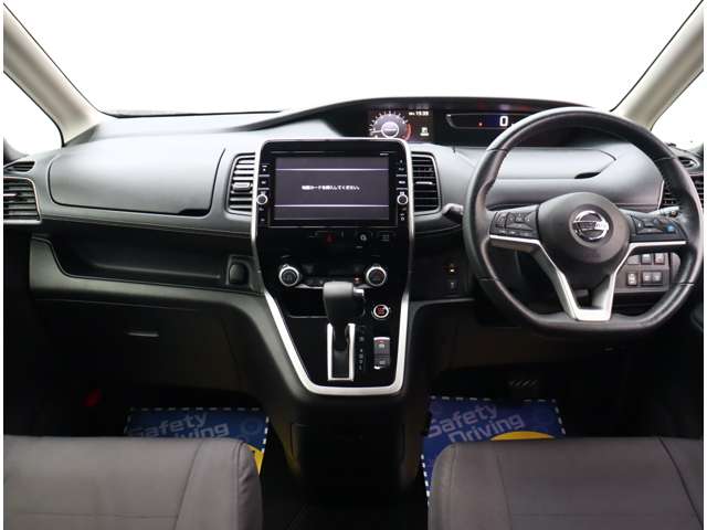 日産 セレナ ２．０ ハイウェイスター Ｖセレクション H29年 () 99