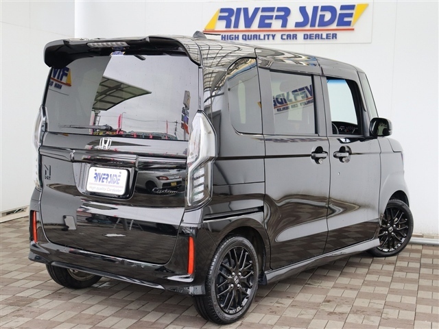 ホンダ Ｎ　ＢＯＸ カスタム ６６０ Ｌ ターボ スタイルプラス ブラック R4年 () 99