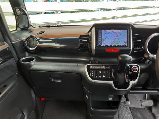 ホンダ Ｎ　ＢＯＸ ６６０ カスタムＧ ターボＳＳパッケージ H27年 (東海) 99