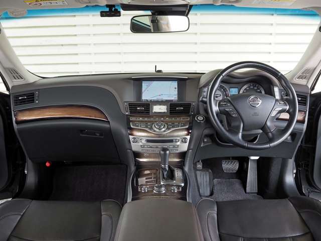 日産 シーマ　ハイブリッド ３．５ ＶＩＰ Ｇ H30年 () 99