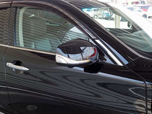 日産 シーマ　ハイブリッド ３．５ ＶＩＰ Ｇ H30年 () 99