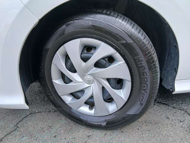 トヨタ ヤリス １．０ Ｘ R2年 (東海) 99