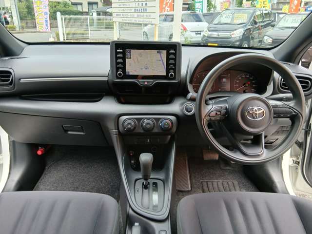 トヨタ ヤリス １．０ Ｘ R2年 (東海) 99
