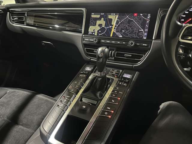 ポルシェ マカン Ｓ ＰＤＫ ４ＷＤ R3年 () 99