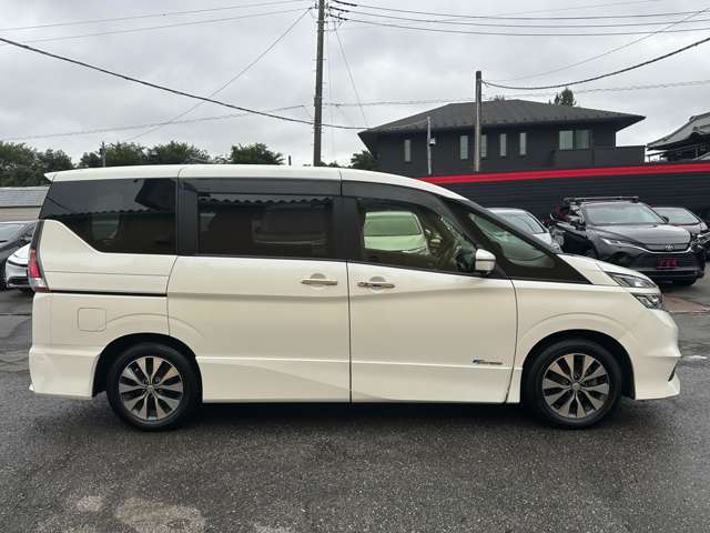 日産 セレナ ２．０ ハイウェイスター Ｖセレクション H29年 () 99