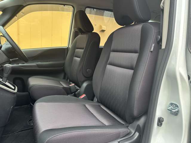 日産 セレナ ２．０ ハイウェイスター Ｖセレクション H29年 () 99