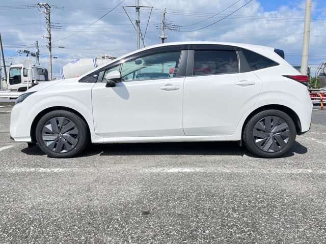 日産 ノート １．２ Ｘ R4年 () 99