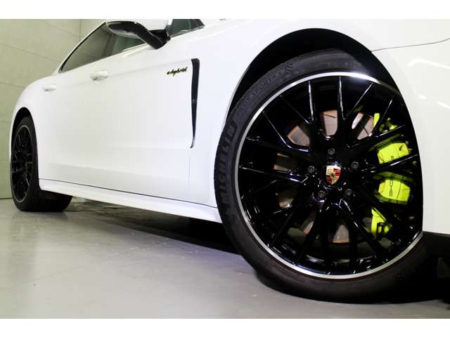 ポルシェ パナメーラ ４ Ｅハイブリッド プラチナ エディション ＰＤＫ ４ＷＤ R4年 (関東) 99