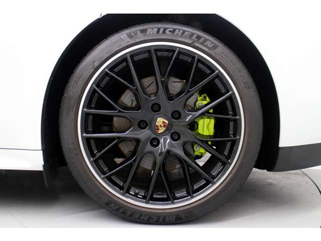 ポルシェ パナメーラ ４ Ｅハイブリッド プラチナ エディション ＰＤＫ ４ＷＤ R4年 (関東) 99