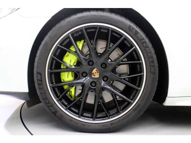 ポルシェ パナメーラ ４ Ｅハイブリッド プラチナ エディション ＰＤＫ ４ＷＤ R4年 (関東) 99