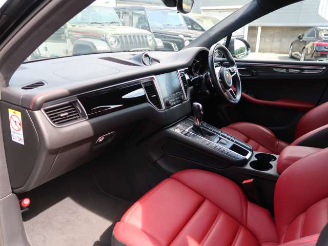 ポルシェ マカン ターボ ＰＤＫ ４ＷＤ H29年 (関東) 99