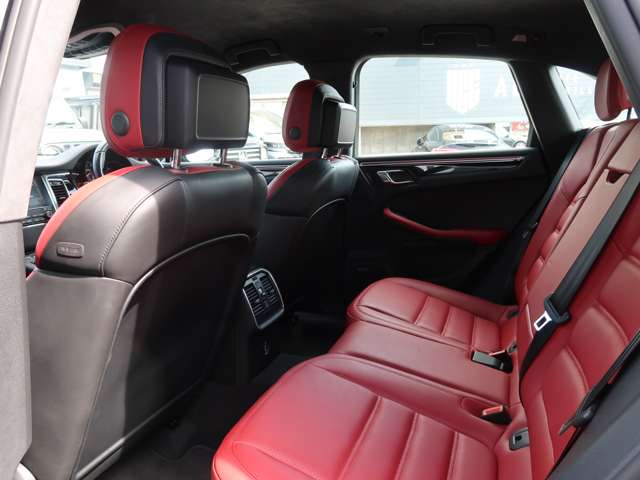 ポルシェ マカン ターボ ＰＤＫ ４ＷＤ H29年 (関東) 99