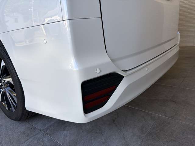 トヨタ ノア ２．０ Ｓ－Ｚ R4年 (中国) 99