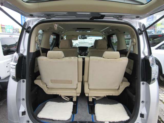 トヨタ ヴェルファイア　ハイブリッド ハイブリッド ２．５ Ｖ Ｅ－ＦＯＵＲ ４ＷＤ H28年 () 99