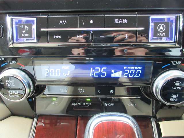 トヨタ ヴェルファイア　ハイブリッド ハイブリッド ２．５ Ｖ Ｅ－ＦＯＵＲ ４ＷＤ H28年 () 99