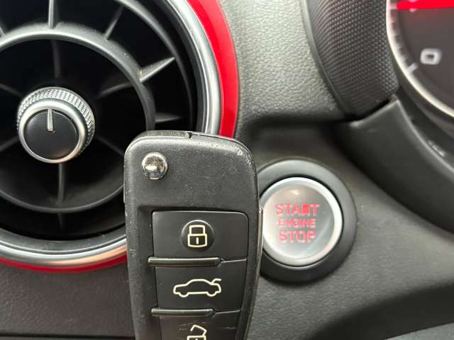 アウディ Ａ１　スポーツバック １．４　ＴＦＳＩ H27年 () 99