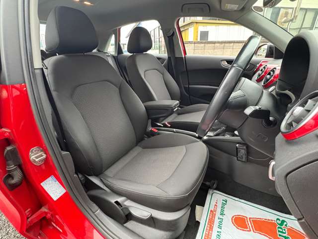 アウディ Ａ１　スポーツバック １．４　ＴＦＳＩ H27年 () 99