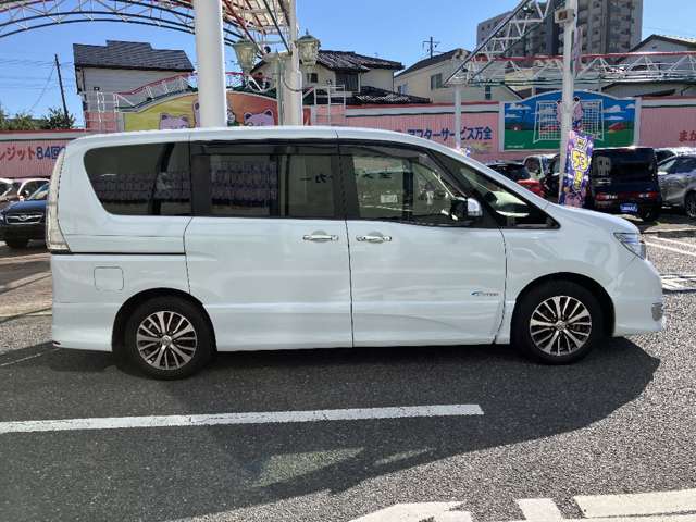 日産 セレナ ２．０ ハイウェイスター Ｖセレクション＋ＳＡＦＥＴＹＩＩ Ｓ－ＨＹＢＲＩＤ H28年 () 99