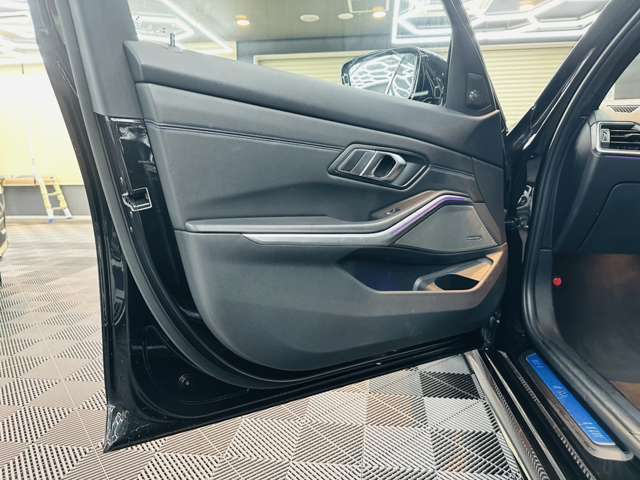 ＢＭＷ ３シリーズ ３２０Ｄ Ｘドライブ Ｍスポーツ ディーゼルターボ ４ＷＤ R2年 () 99