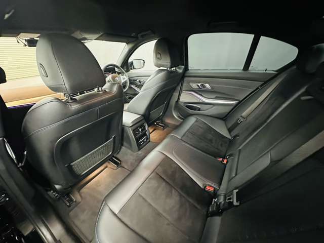 ＢＭＷ ３シリーズ ３２０Ｄ Ｘドライブ Ｍスポーツ ディーゼルターボ ４ＷＤ R2年 () 99