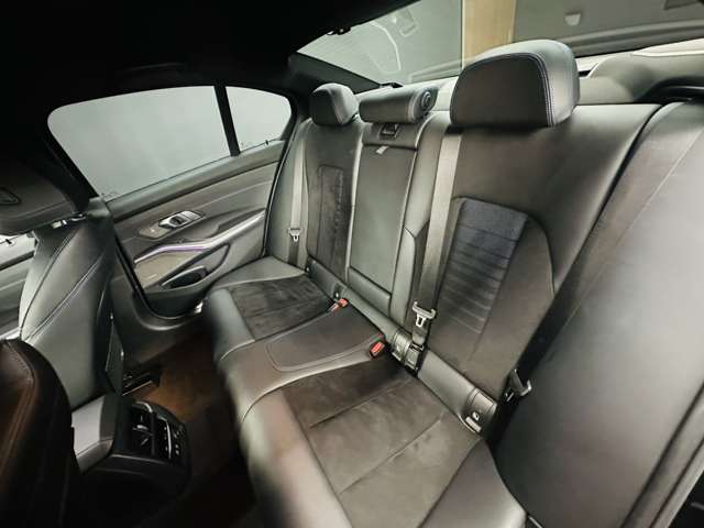 ＢＭＷ ３シリーズ ３２０Ｄ Ｘドライブ Ｍスポーツ ディーゼルターボ ４ＷＤ R2年 () 99