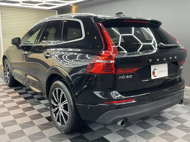ボルボ ＸＣ６０ Ｔ５ ＡＷＤ モメンタム ４ＷＤ H30年 () 99