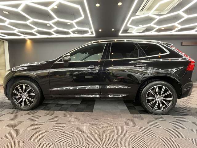 ボルボ ＸＣ６０ Ｔ５ ＡＷＤ モメンタム ４ＷＤ H30年 () 99