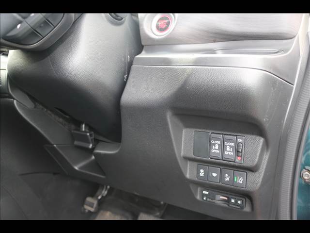 ホンダ フリード＋ Ｇ ＨＯＮＤＡ ＳＥＮＳＩＮＧ H30年 () 99