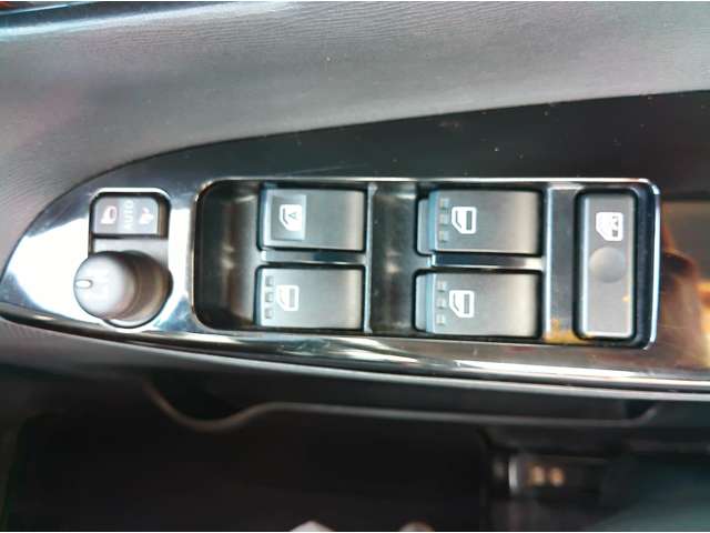 ダイハツ タント ６６０ カスタム ＲＳ ＳＡＩＩＩ H29年 () 99
