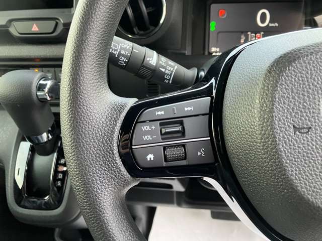 ホンダ Ｎ　ＢＯＸ カスタム ６６０ R8年 () 99