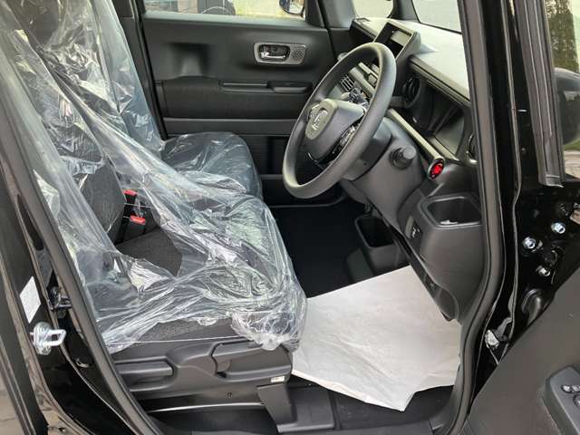ホンダ Ｎ　ＢＯＸ カスタム ６６０ R8年 () 99