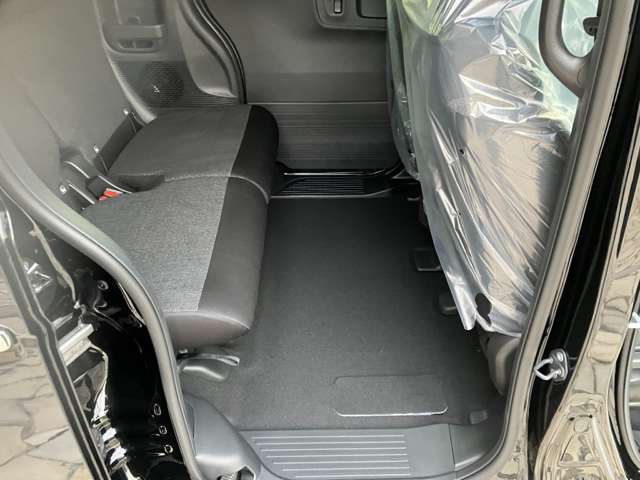 ホンダ Ｎ　ＢＯＸ カスタム ６６０ R8年 () 99