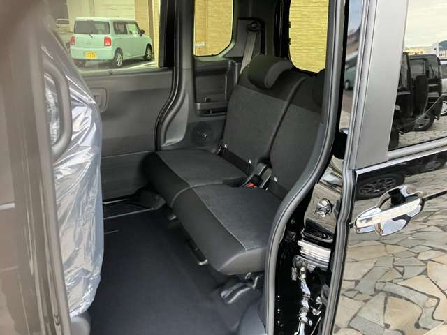 ホンダ Ｎ　ＢＯＸ カスタム ６６０ R8年 () 99