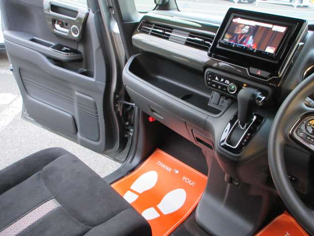 ホンダ Ｎ　ＢＯＸ カスタム ６６０ Ｇ ＥＸ ホンダセンシング R1年 () 99
