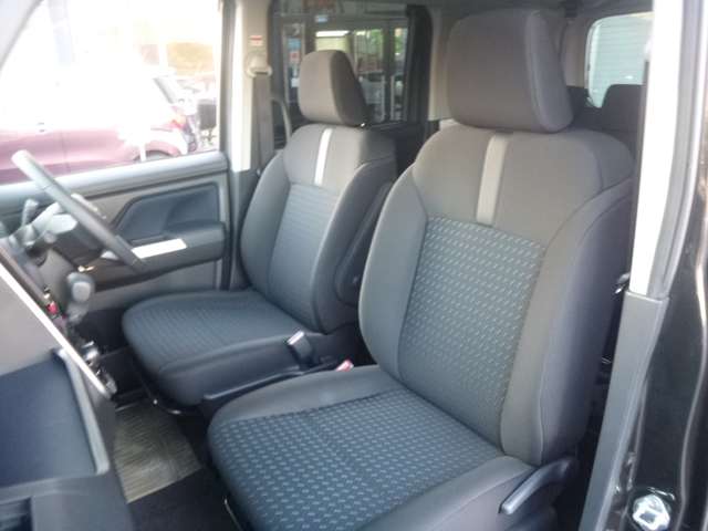 トヨタ ルーミー １．０ カスタム Ｇ ４ＷＤ R6年 (北海道) 99