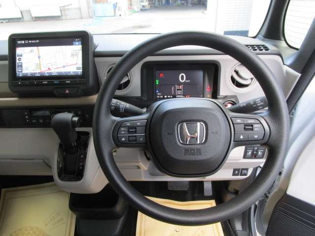 ホンダ Ｎ　ＢＯＸ ６６０ ４ＷＤ R8年 (関東) 99