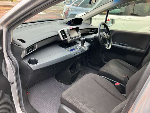 ホンダ フリード １．５ Ｘ 車イス仕様車 ２列シートタイプ H27年 () 99