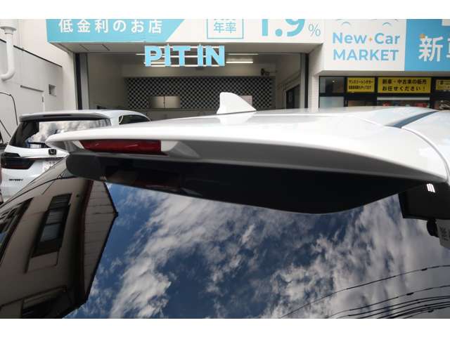 トヨタ カローラ　ツーリング　ハイブリッド １．８ ハイブリッド ＷＸＢ R5年 (関東) 99
