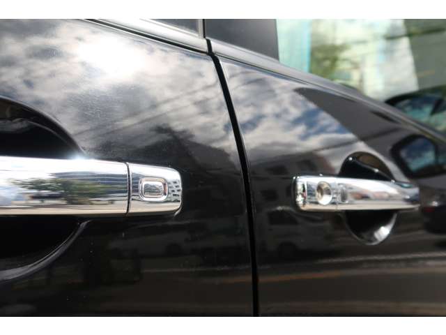 日産 セレナ ２．０ ハイウェイスター Ｓ－ＨＹＢＲＩＤ Ｖセレクション H25年 (関東) 99