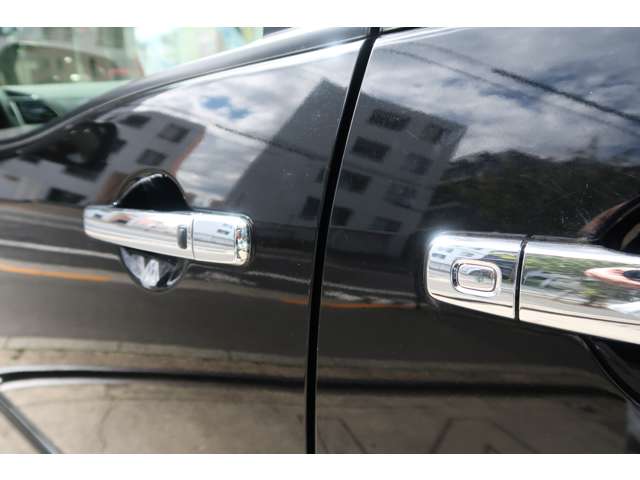 日産 セレナ ２．０ ハイウェイスター Ｓ－ＨＹＢＲＩＤ Ｖセレクション H25年 (関東) 99