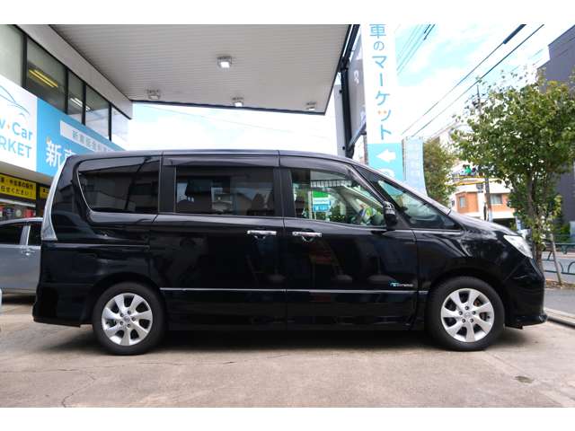 日産 セレナ ２．０ ハイウェイスター Ｓ－ＨＹＢＲＩＤ Ｖセレクション H25年 (関東) 99