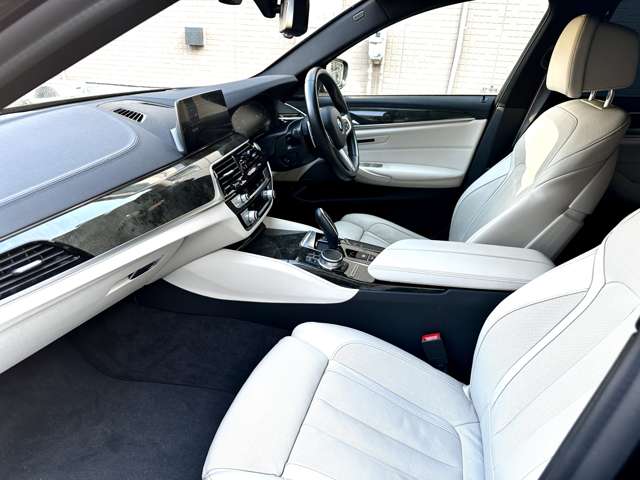 ＢＭＷ ５シリーズ Ｍ５５０Ｉ Ｘドライブ アルティメット エディション ４ＷＤ R2年 (関東) 99